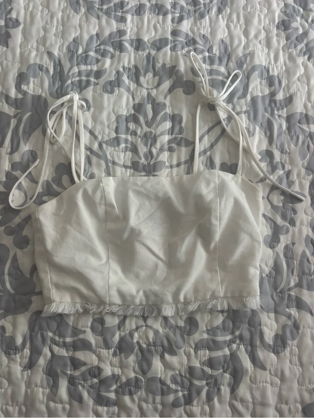 Vestique Blue Blush White Tie-Shoulder Fringe Crop Top